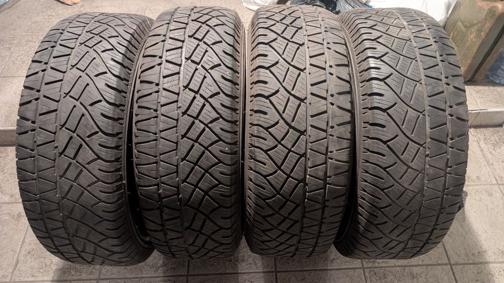 Шини зимні, все сезонні Michelin Latitude Cross 255 65 R17