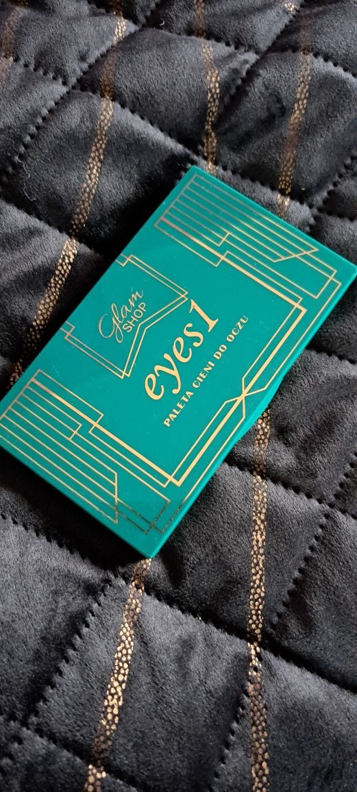Glam Shop paleta z cieniami matowymi