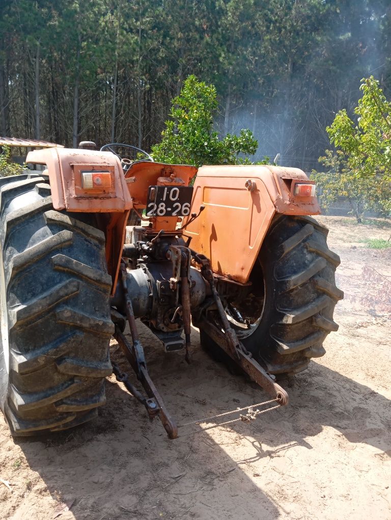 Tractro Barreiro 7070