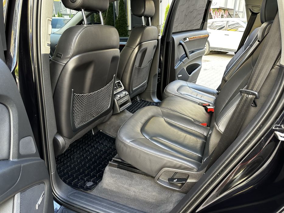 Продам AUDI Q7 2015рік