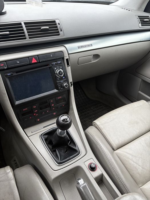 Audi A4 b7 avant 3.0 TDI QUATTRO Hak s line