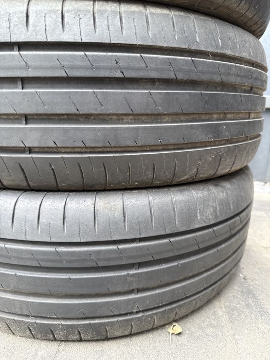 Шини резина 215/55/17 r17 Goodyear комплект літні