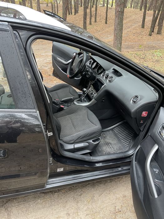 PEUGEOT 308SW  с панорамной крышей 4700$ торг