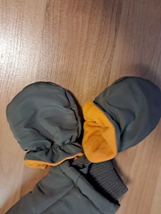 Зимовий комбінезон