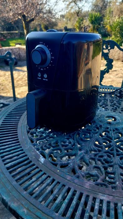 Fritadeira sem Óleo ELECTRONIA AF-89 – Airfryer – Excelente estado