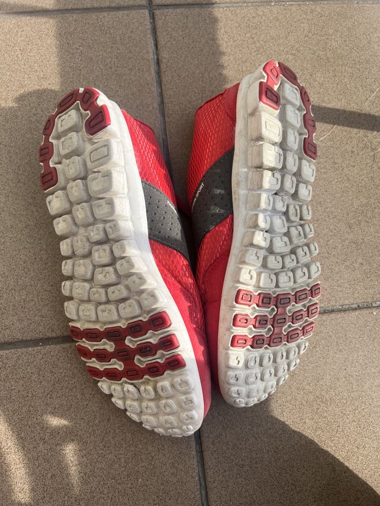 Buty sportowe 37 białe czerwone