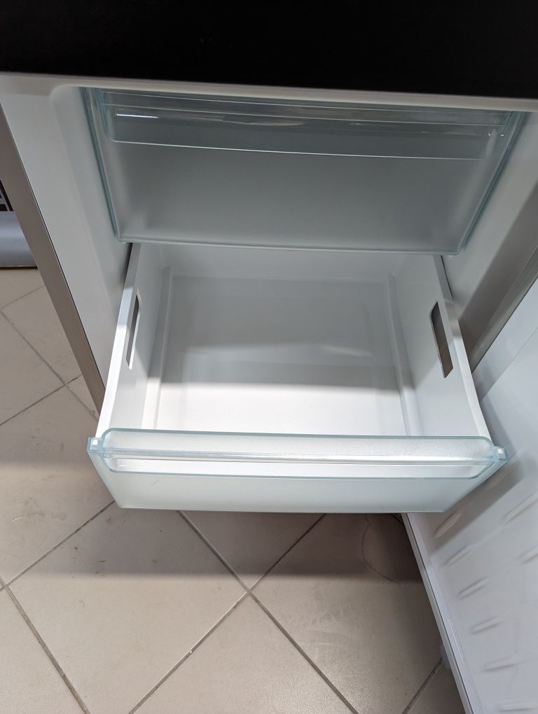 Холодильник 2к Miele KFN 29283 D bb