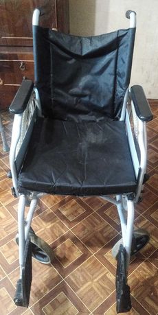 Продам коляску для людей с ограниченными возможностями