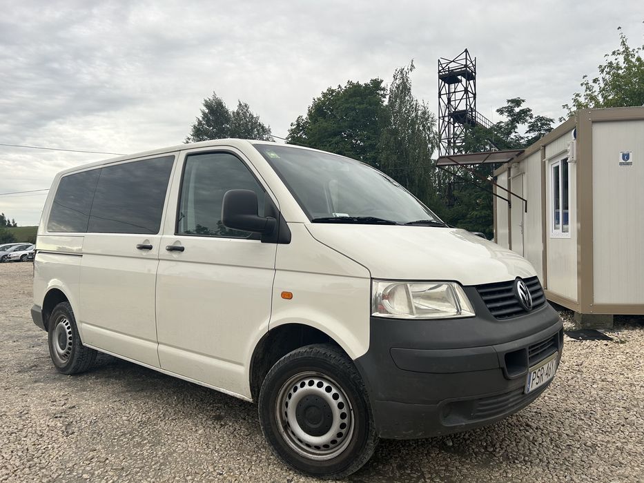 Wynajem busa 9-osobowego