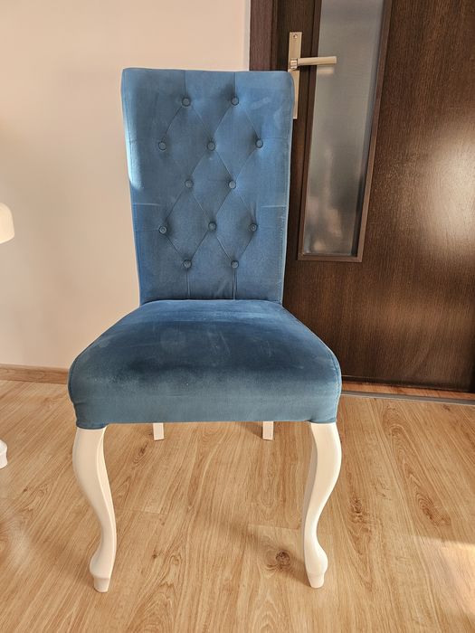 Stół z krzesłami zestaw