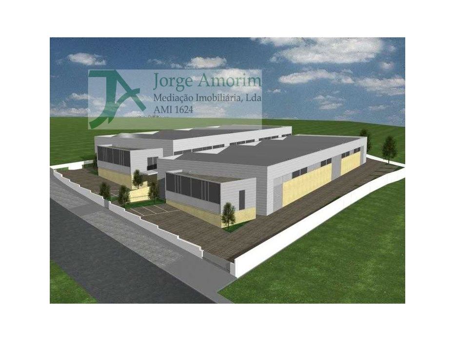 Terreno industrial 9900 m2. Área construção armazém 5000m2