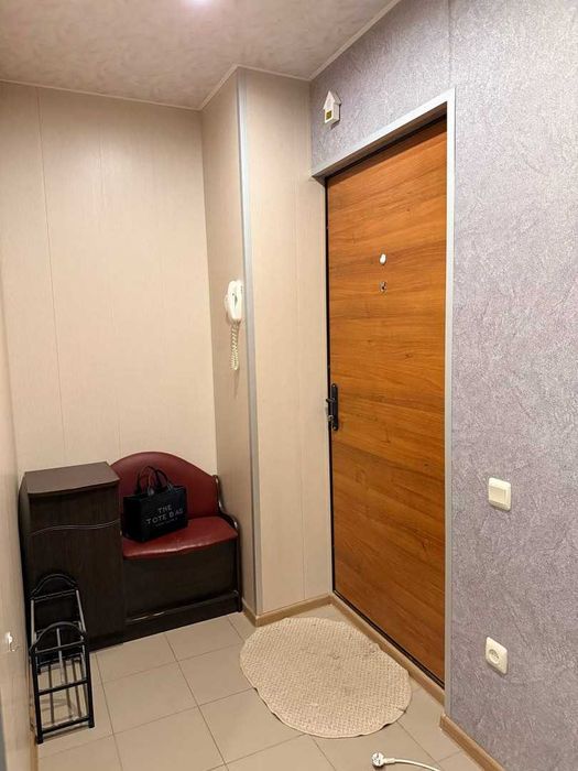 Сдам 1 ком. кв. метро Студенческая, Гв.Широнинцев 47А