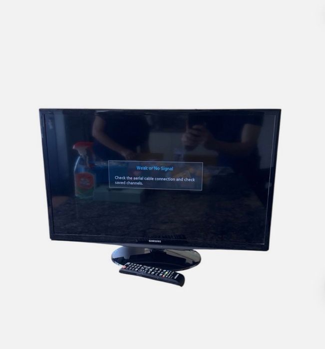 LED TV Samsung 28”