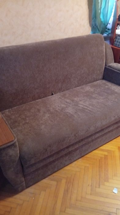Продам диван б/у
