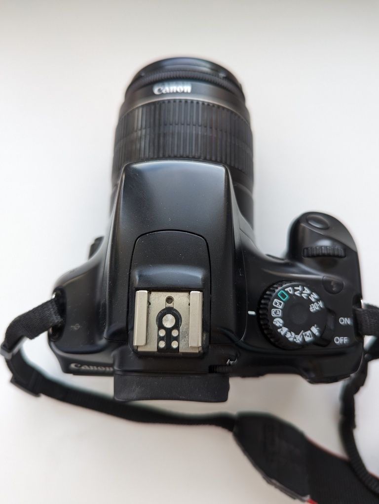 Продам фотоапарат Canon EOS 1100 D 18-55 мм