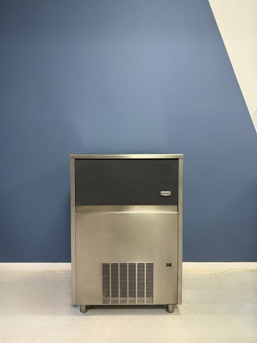 Льодогенератор Electrolux 90кг/24год кубик Brema Ледогенератор