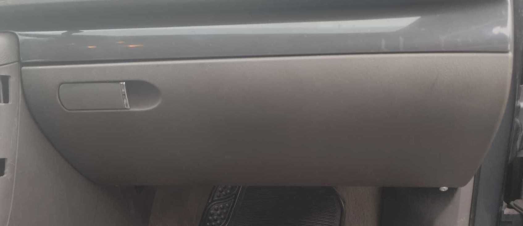 schowek Audi A4 B6