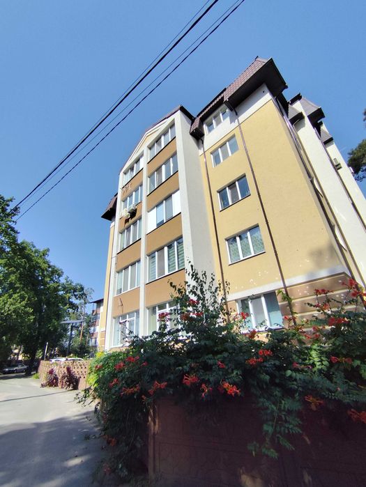 Продаж 1-кімнатна квартира з ремонтом!