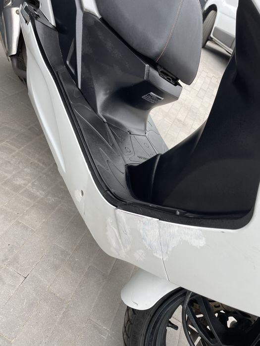 Skuter 125 Daelim S3 biały duży automat max