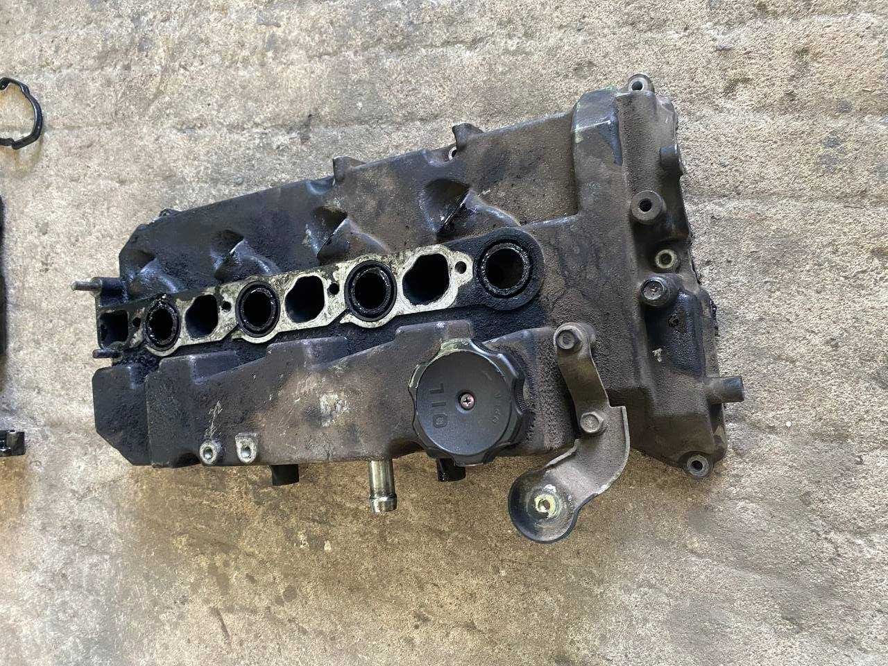 Клапанна кришка клапанів mitsubishi L200 IV Л200 4 4D56U 2006-2015