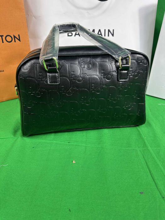 Torebka damska Christian Dior torba listonoszka pasek kuferek czarny