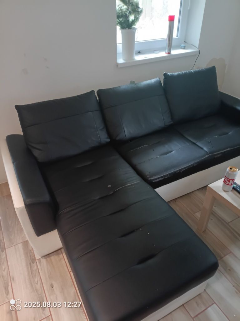 Narożnik z funkcją spania plus dostawka