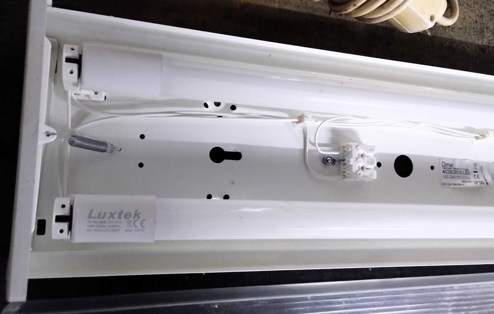 Candeeiro Cozinha Lampadas 2 Tubolares Flurescentes