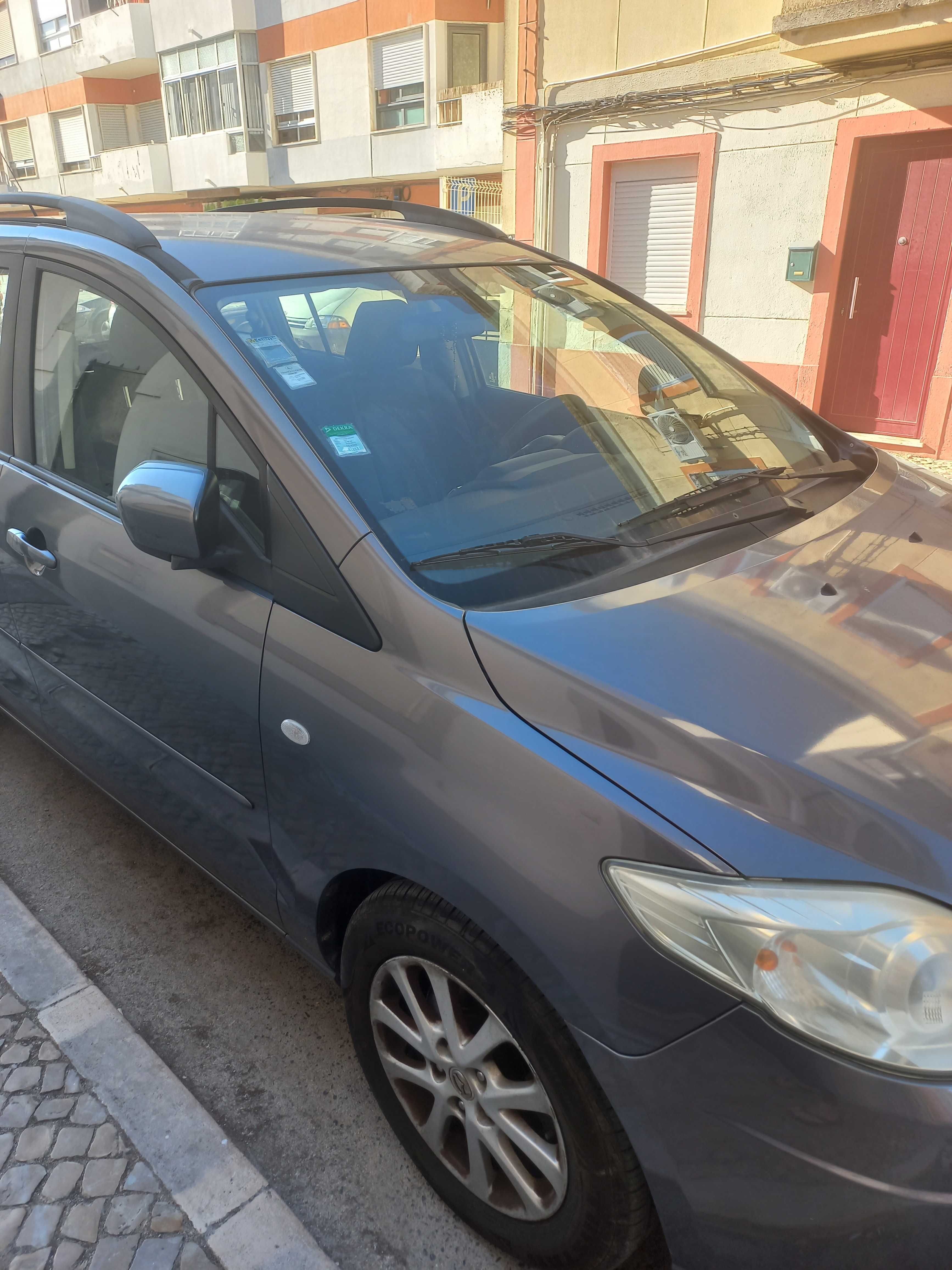 Carrinha de 7 lugares Mazda