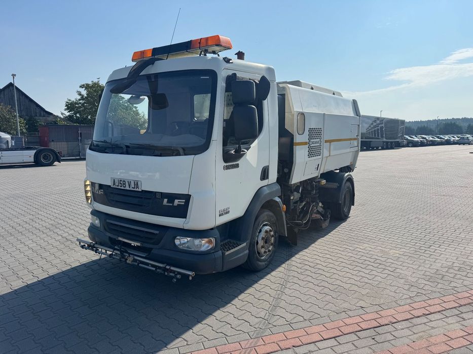 DAF LF 45.180  Zamiatarka Scrarab Merlin Daf LF 45.180