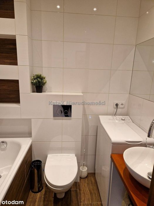 Przytulne mieszkanie z balkonem na 10. piętrze, blisko Katowic