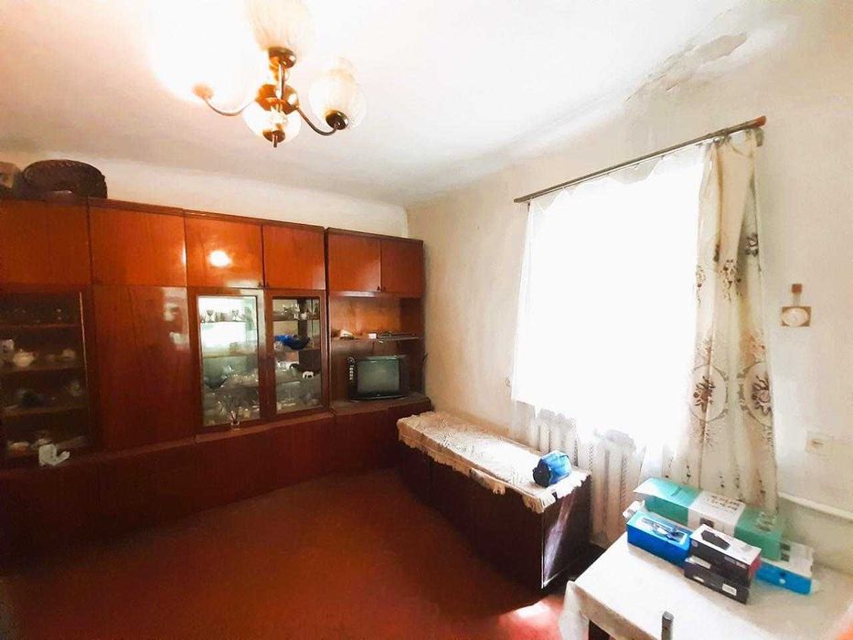 Історичний центр і крапка.