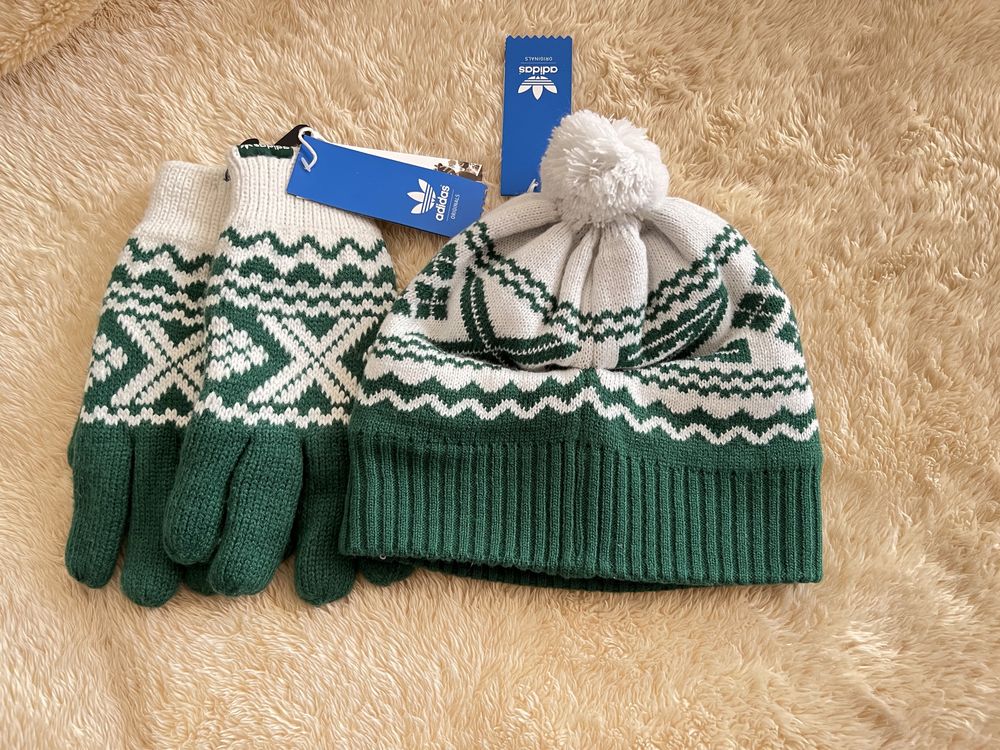 Комплект Adidas шапка+перчатки