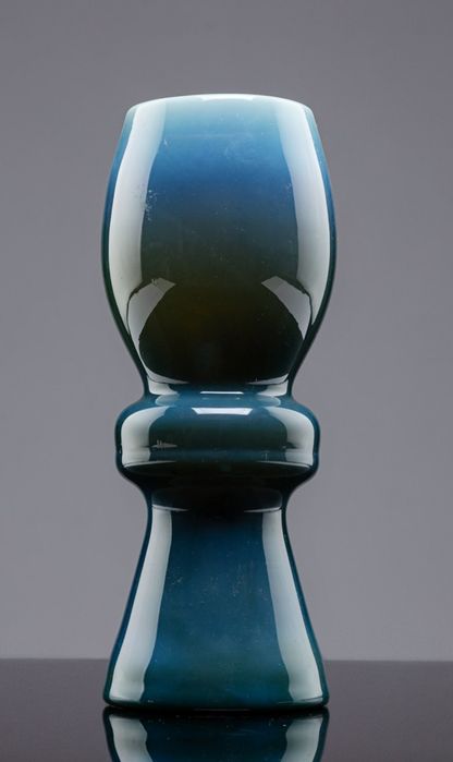 Izolator, proj. Zbigniew Horbowy, sensacyjny kolor