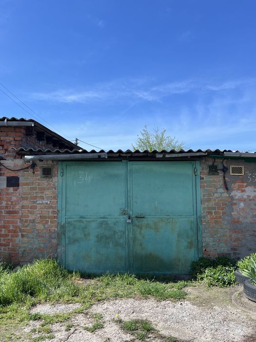 Продам гараж в центрі