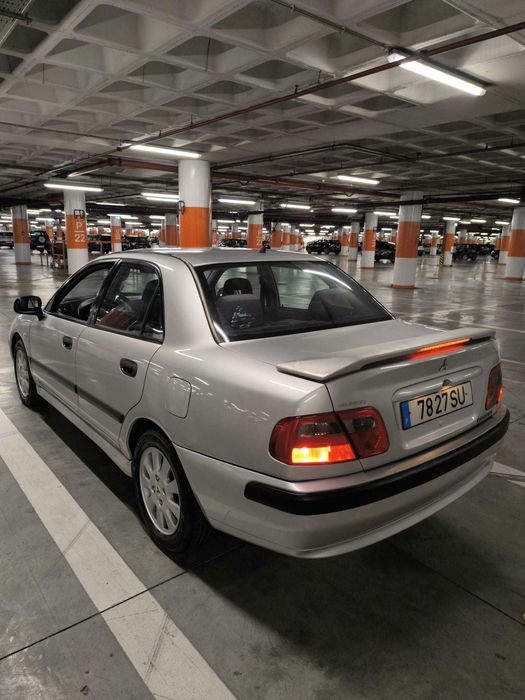 Mitsubishi Carisma 1.3 Confort 2001 — Ar Condicionado, Impecável