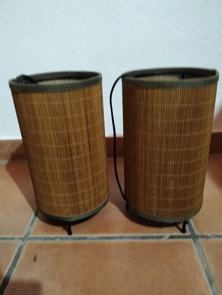 Vendo candeeiro de tecto e de mesa de cabeceira