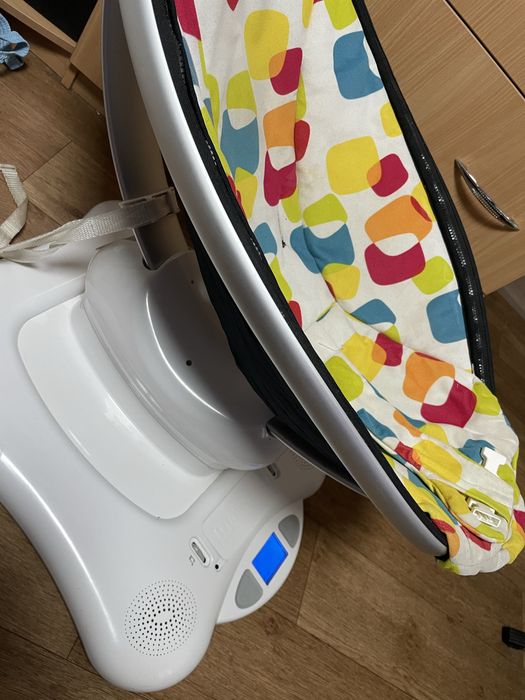 4moms  Продам укачивающий центр. Заколисуючий центр