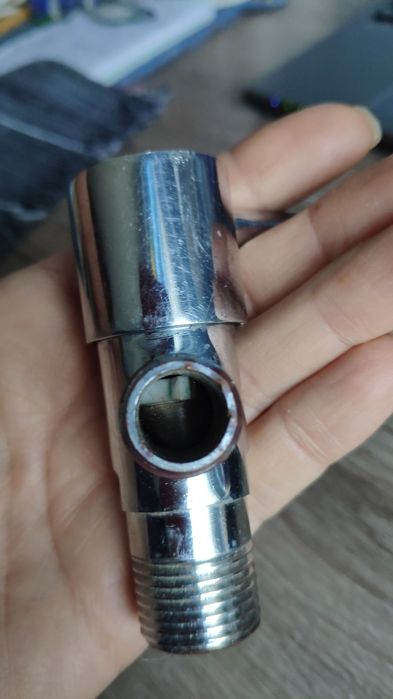 Кран, змішувач на умивальник