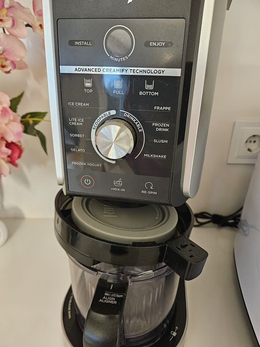 Ninja Creami Deluxe Máquina de gelados