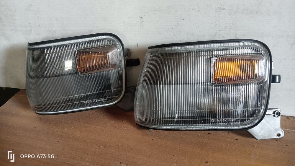 Pisca Mitsubishi L300 de 1999 esquerdo