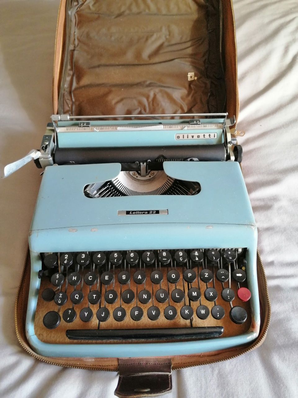 Máquina escrever Olivetti 22