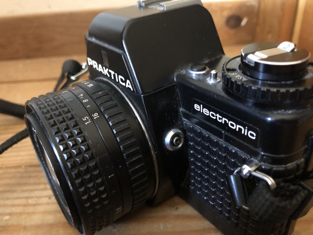 Praktica B 200 electronic maquina fotografica