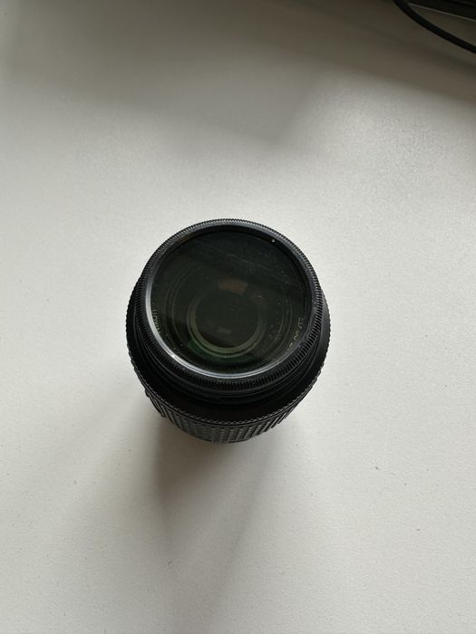 Nikon D7000 + Nikkor AF-S 55-200мм f: 4-5,6