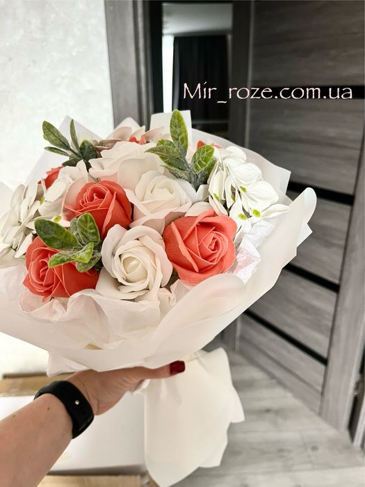 Композицї із мильних квітів