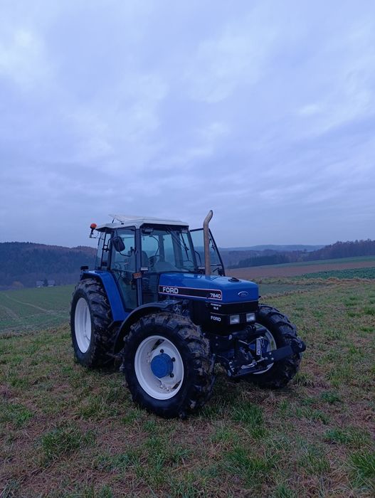 Ciągnik Ford 7840