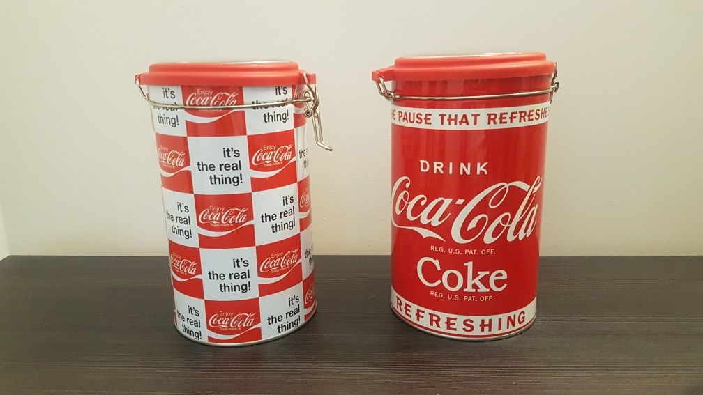 Dwa termosy coca-cola