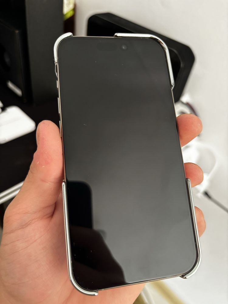 iPhone 15 Pro 256GB Tytan naturalny