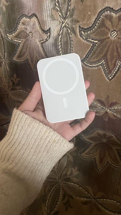 Павербанк на максейві 10к Мач