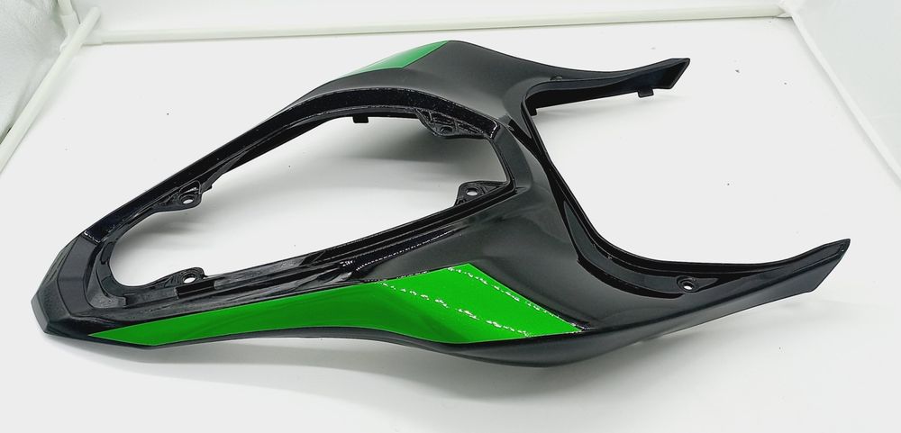 kawasaki z900 ogon zadupek owiewka czarny metalik