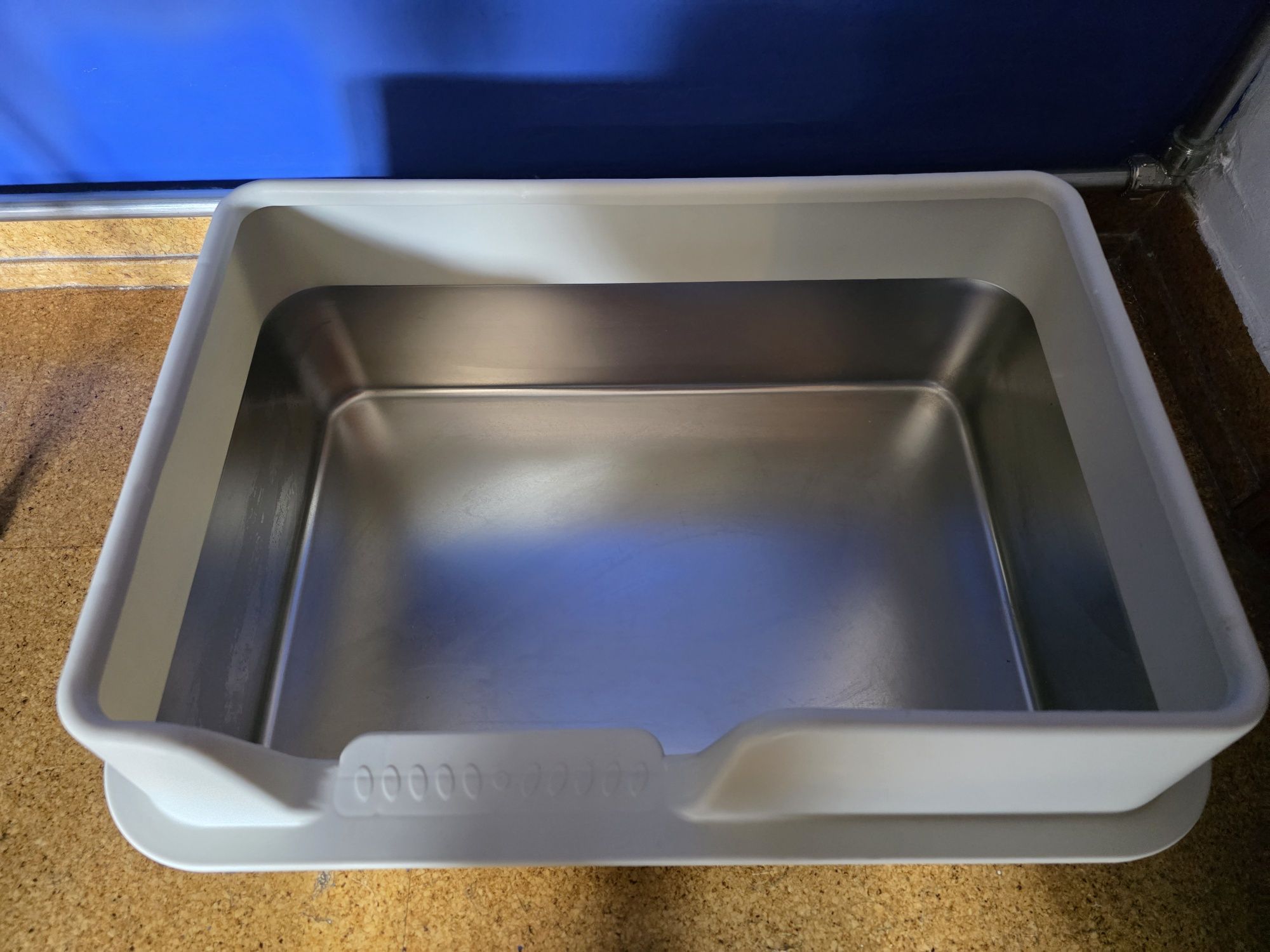 Vendo Caixas de Areia para gatos em Aço Inox
